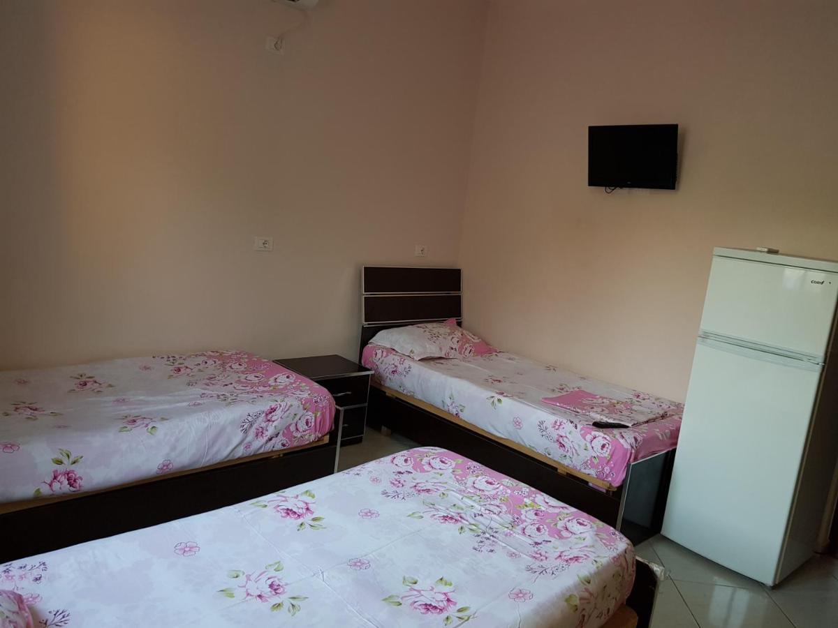 Esmeralda Hotel & Restaurant คซามิล ภายนอก รูปภาพ