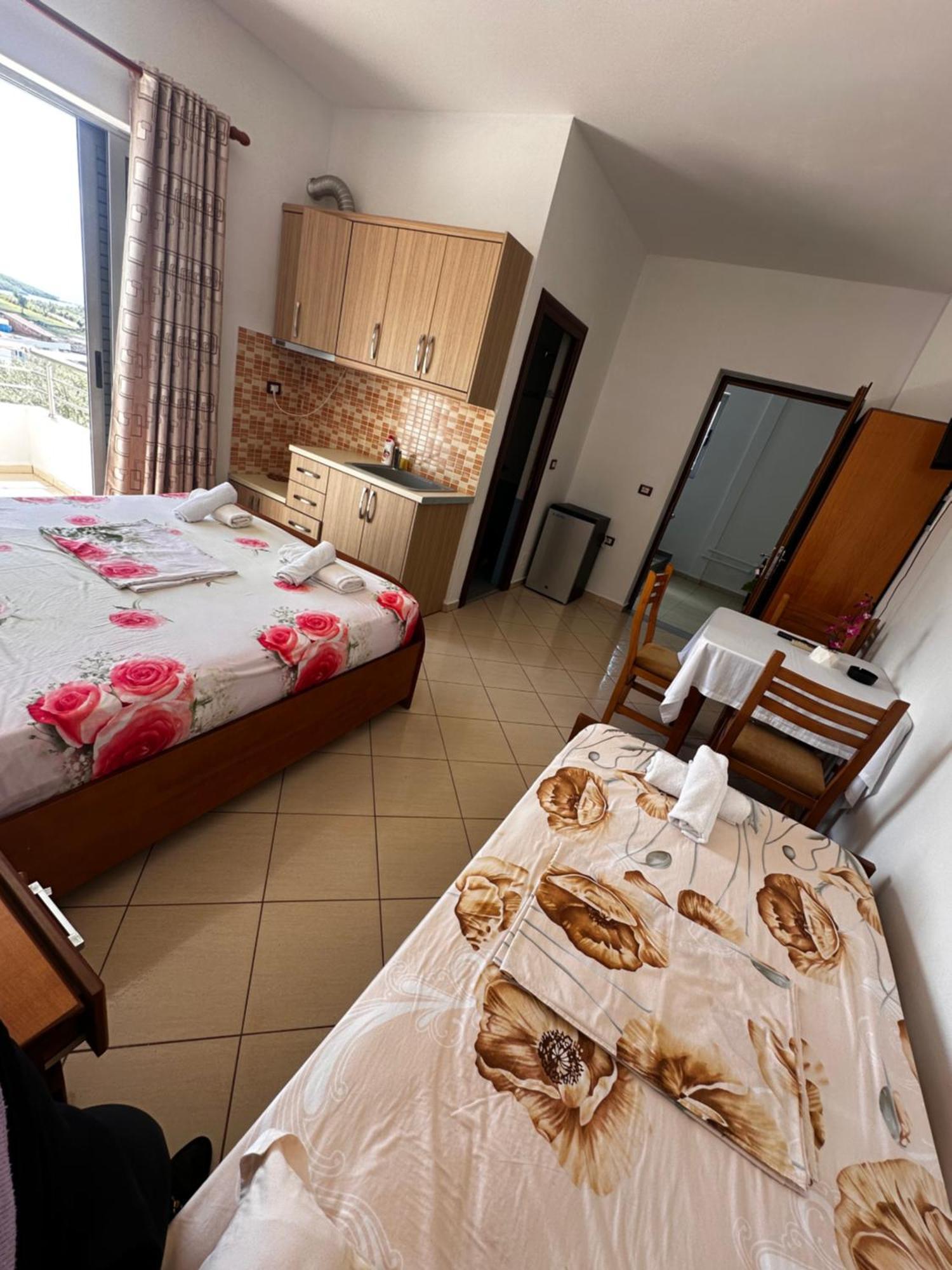 Esmeralda Hotel & Restaurant คซามิล ภายนอก รูปภาพ